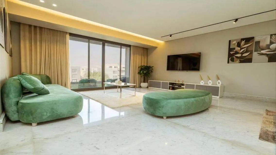 بنتهاوس بفيو VIP علي landscape and lagoon بالتقسيط