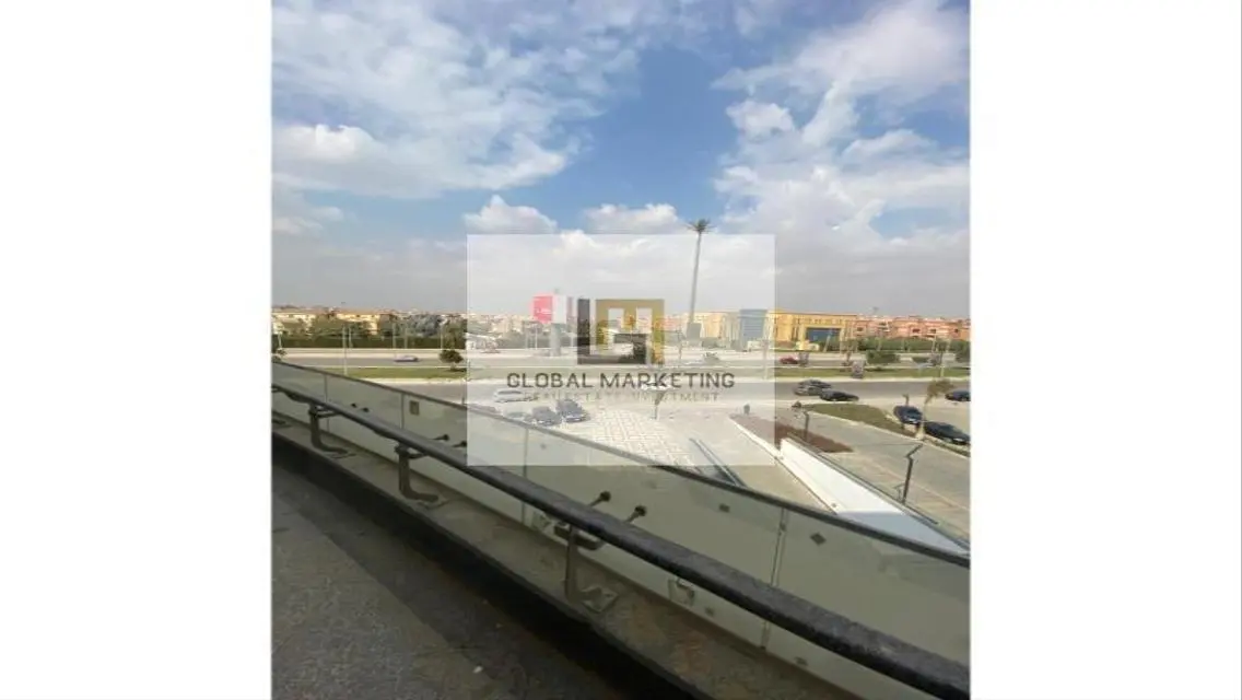 شقة مميزة بمساحة 400 متر