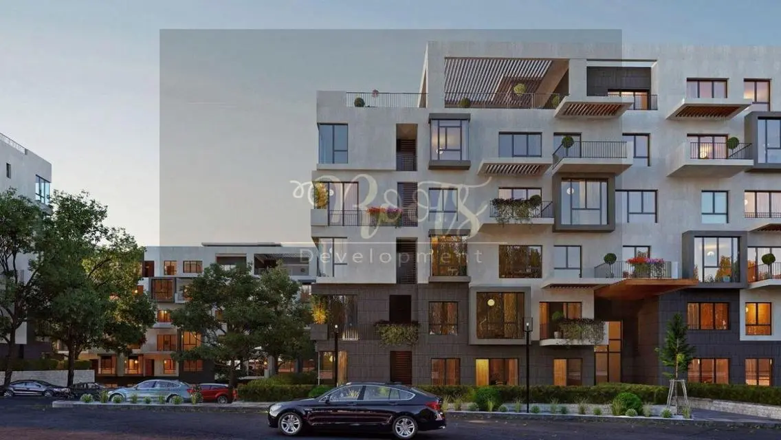 Duplex Finished w AC/s and kitchen,For foreigners