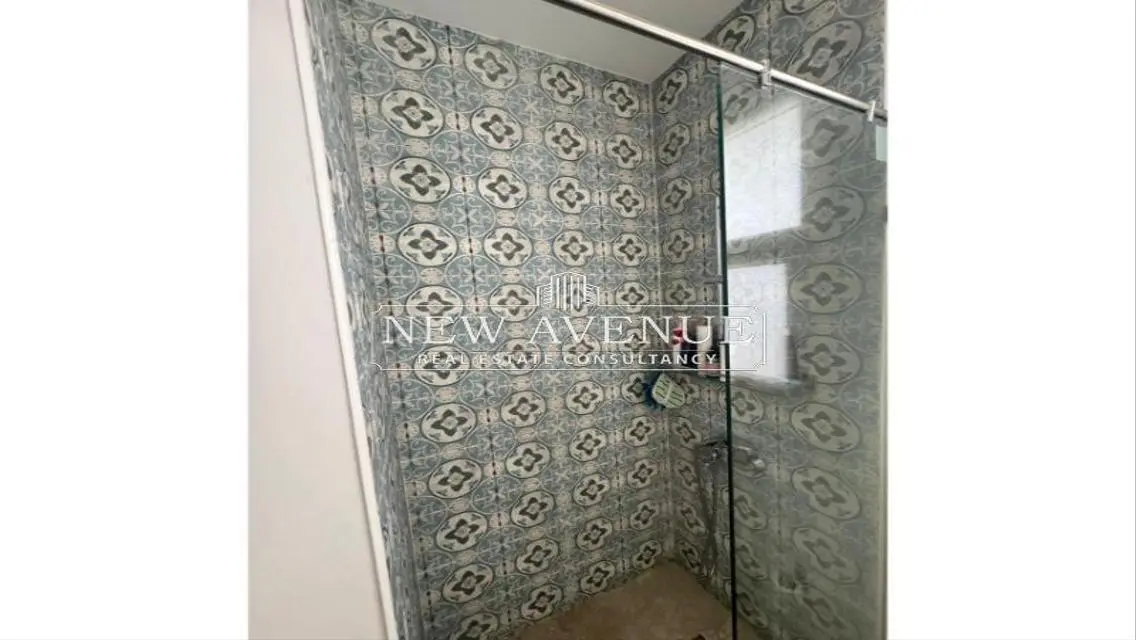 شاليه متشطب بسعر مميز جدا فيو على حمام السباحه