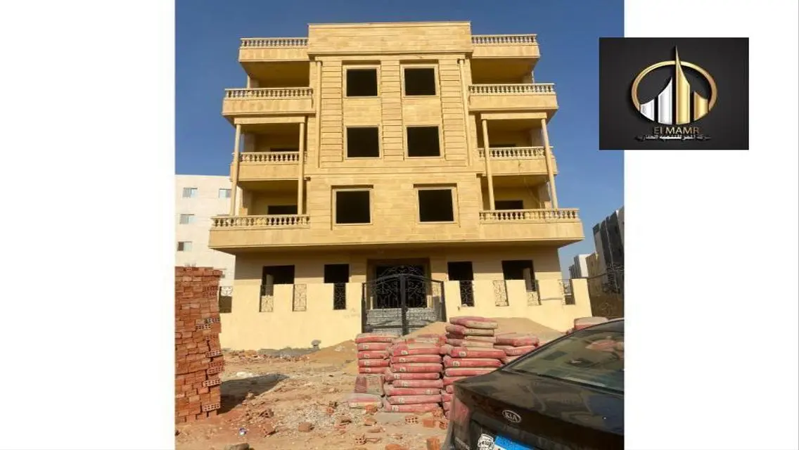 شقة بفيو مفتوح تطل علي حديقة ومساحتها 165م