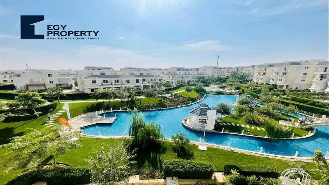 شقة سكاي لوفت جاهزة للاستلام ماونتن فيو ومقدم 5%