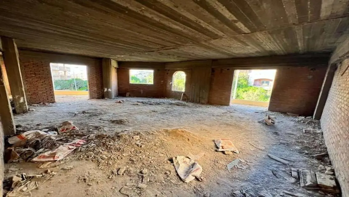 Apartment with Meter Space, Balcony, and Security Guard