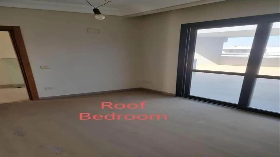 بخصم كاش 25% شقة مميزة كورنر دايركت ع طريق السويس