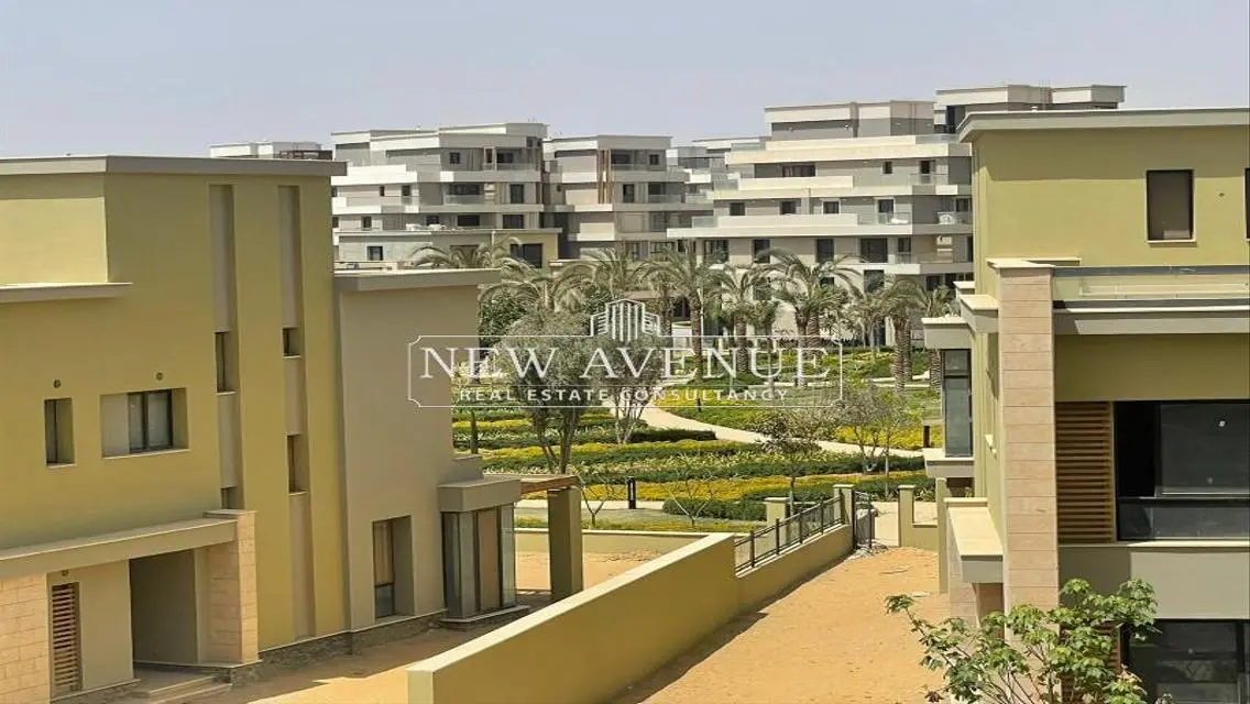 Apartment 3 bedrooms  Ready to move - Sky Condos
