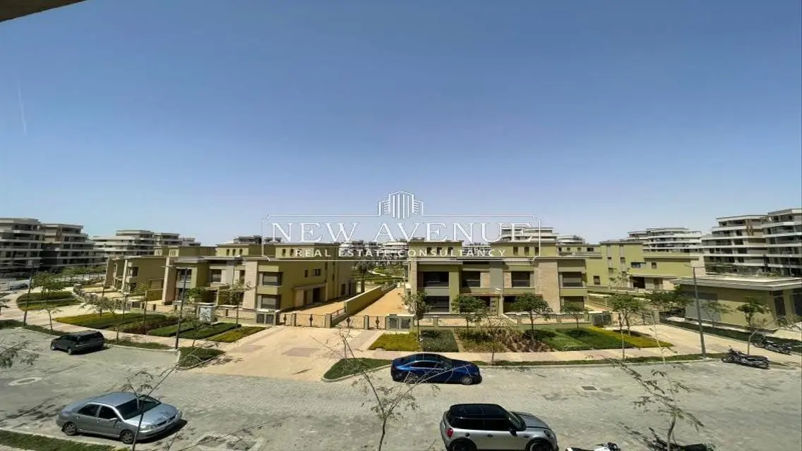 Apartment 3 bedrooms  Ready to move - Sky Condos