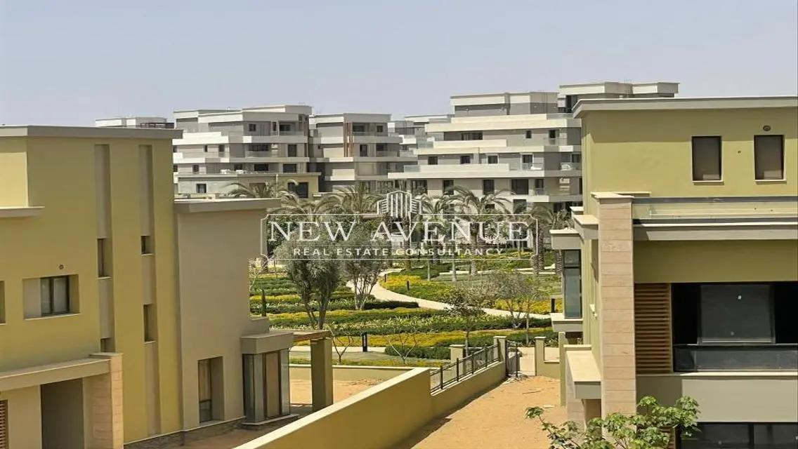 Apartment 3 bedrooms  Ready to move - Sky Condos