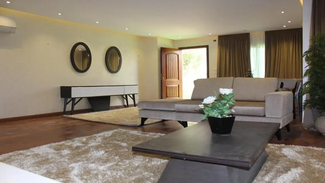 Duplex 220m Fully Furnished+RTM Next to Hyde Park