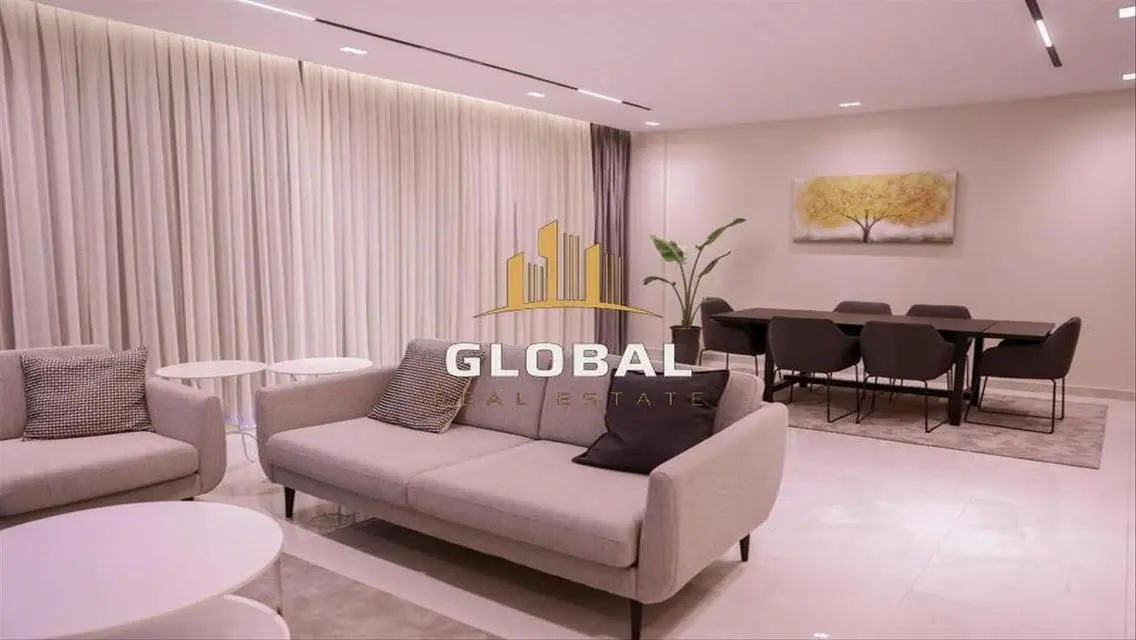 Stunning Lakeview Apartment for Sale at an Attractive Price