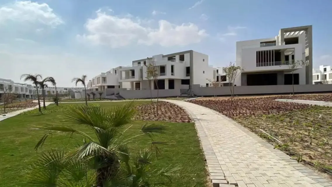 توين هاوس متشطب للبيع بالتكييفات في جولز          