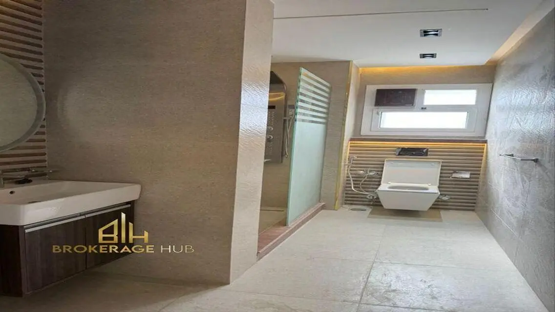 Luxury 200 SQM Apartment in Mina 30, 3 Bedrooms, 2 Receptions