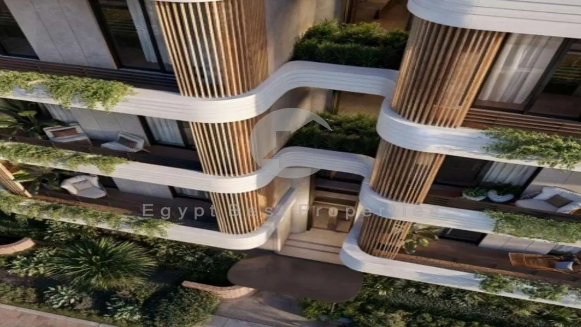 شقة للبيع في دستركت 5 متشطبة وباقل سعر في السوق