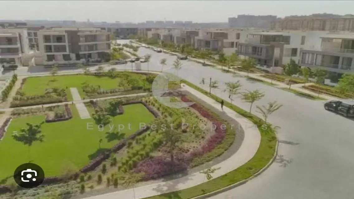 garden apartment best price, location in taj city