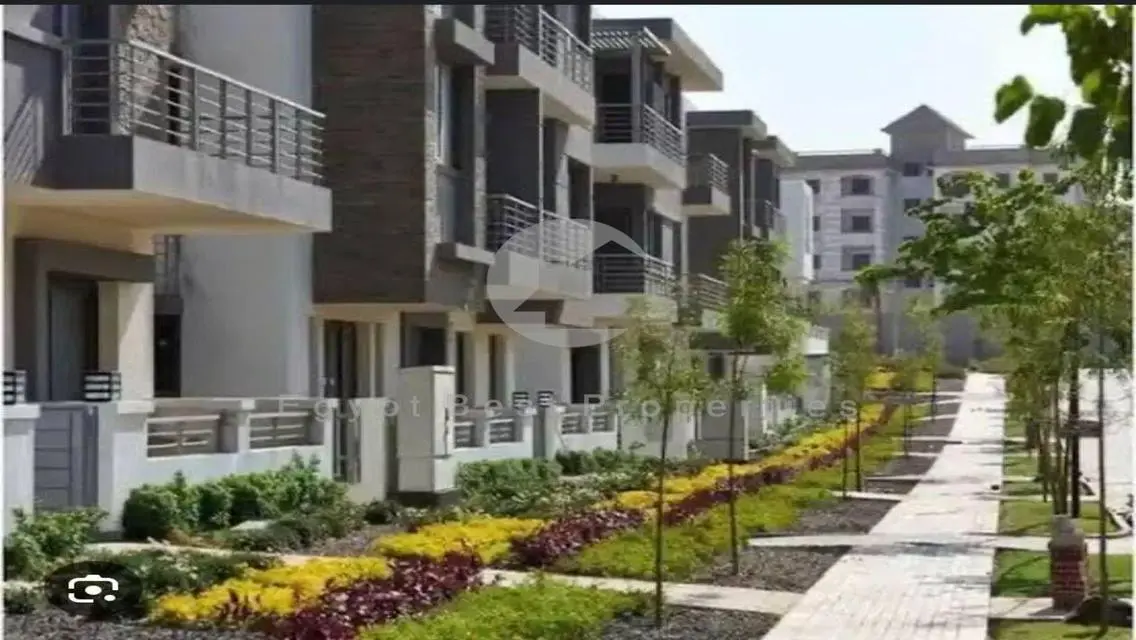 garden apartment best price, location in taj city