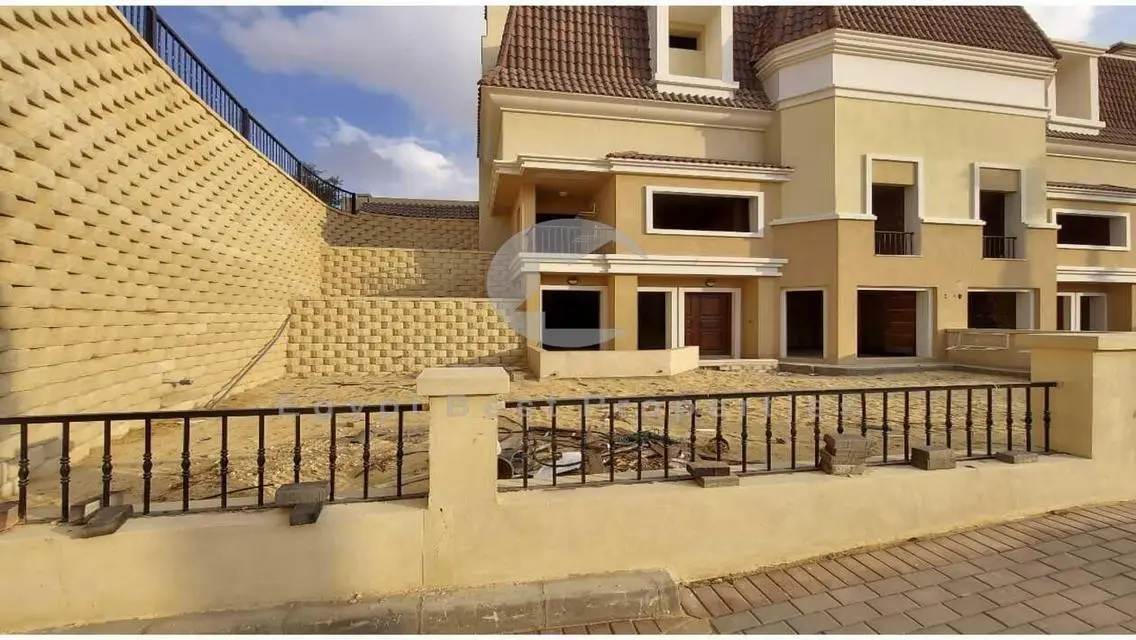 S-Villa corner with private garden at Sarai