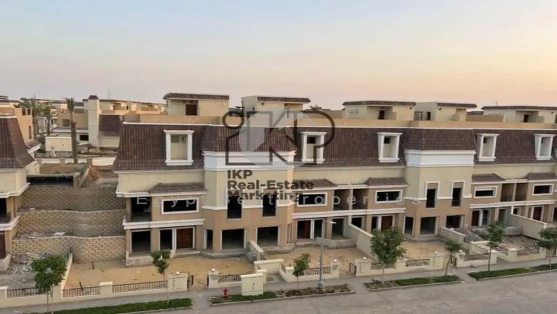 S-Villa corner with private garden at Sarai