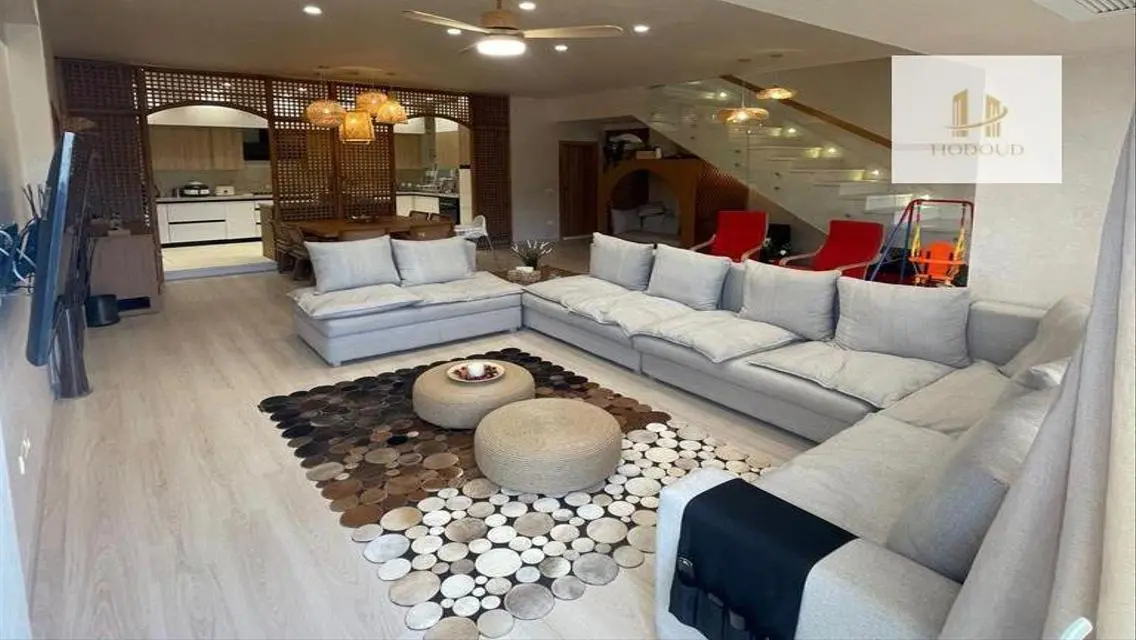 Luxurious Home with Meter Space