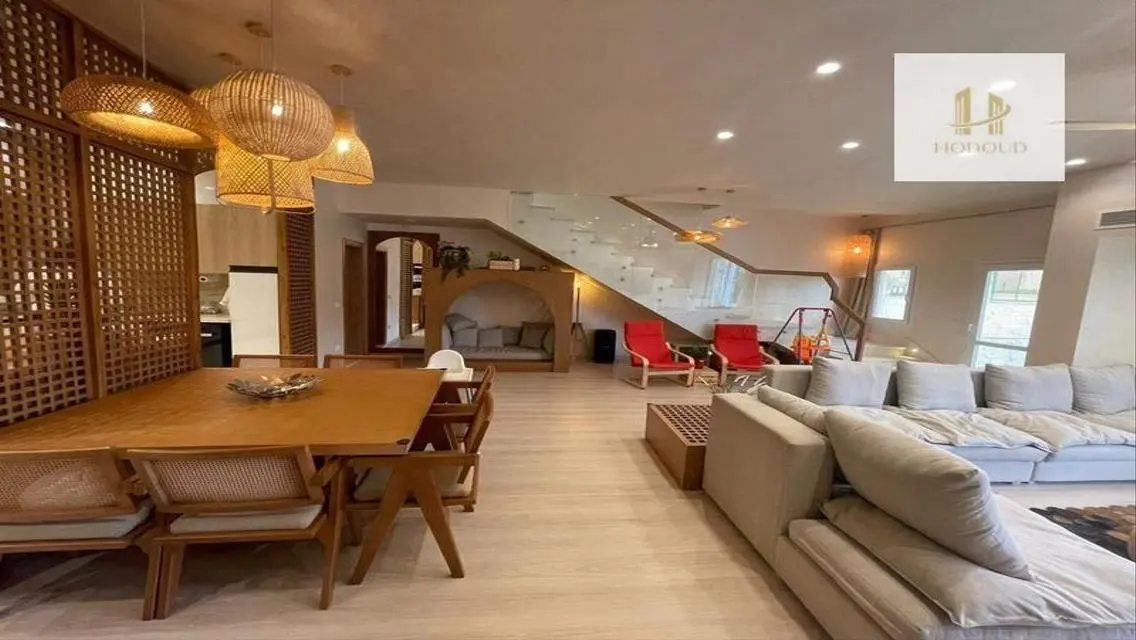 Luxurious Home with Meter Space