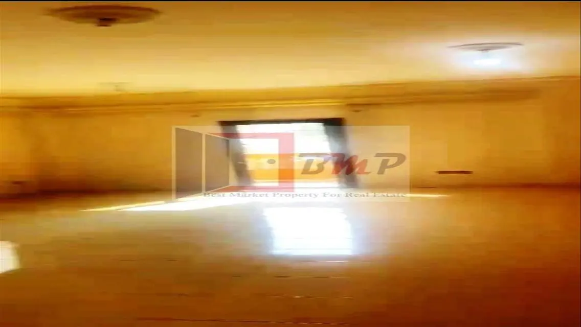 شقة مميزة للبيع في موقع مثالي مع إطلالة رائعة