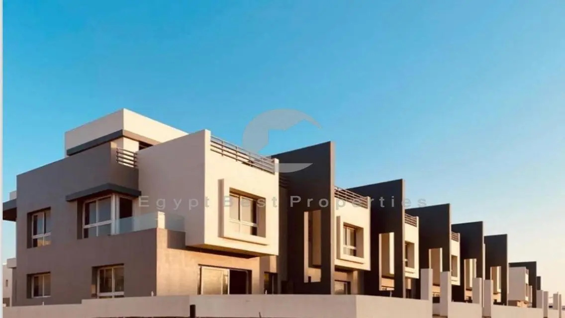 HYDE PARK /LIMITED OFFER /PHASE ONE /VILLAS /10YRS