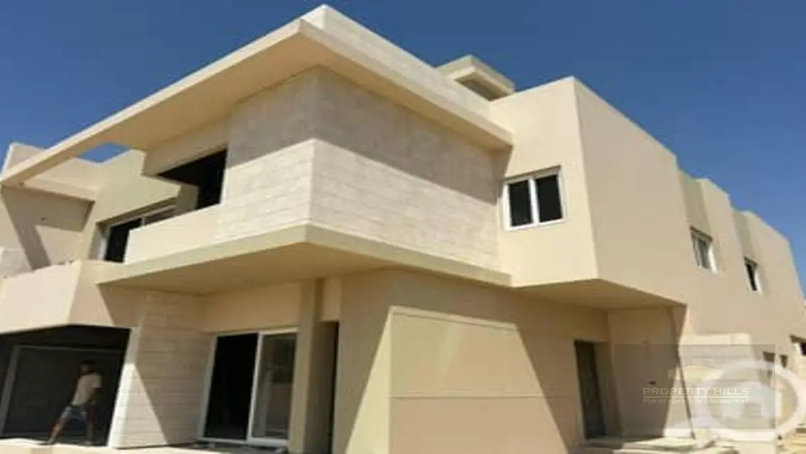 Luxury Villa for Sale with Modern Design