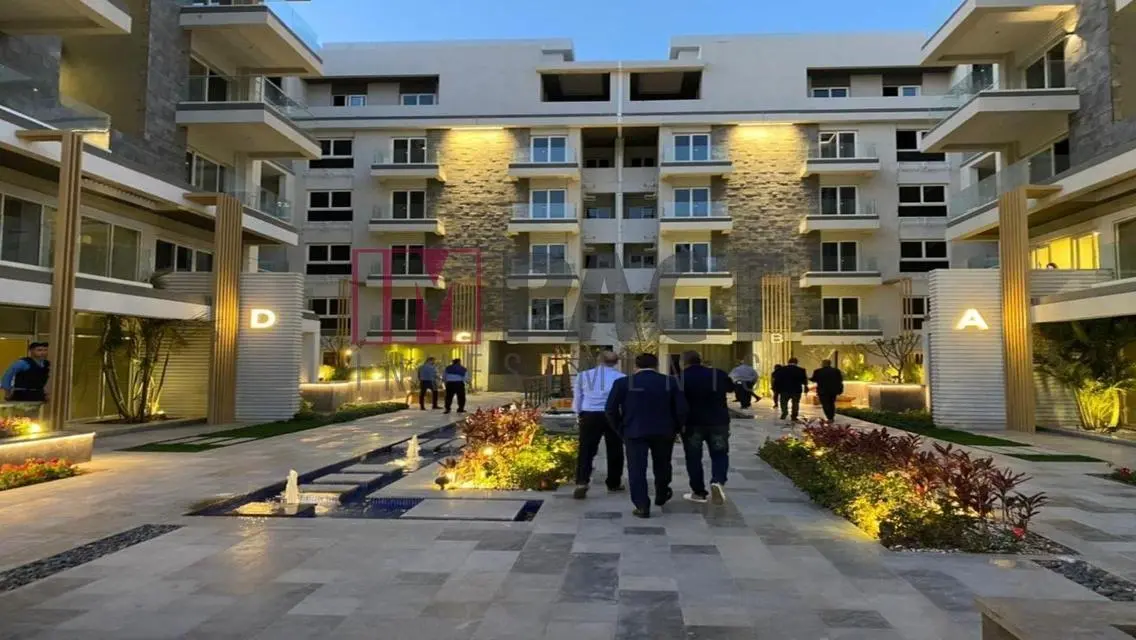 Move in now to Mountain View iCity NC with INST