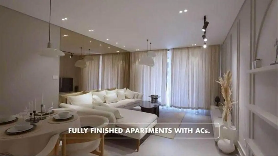 Townhouse for resale in Village West + prime loc