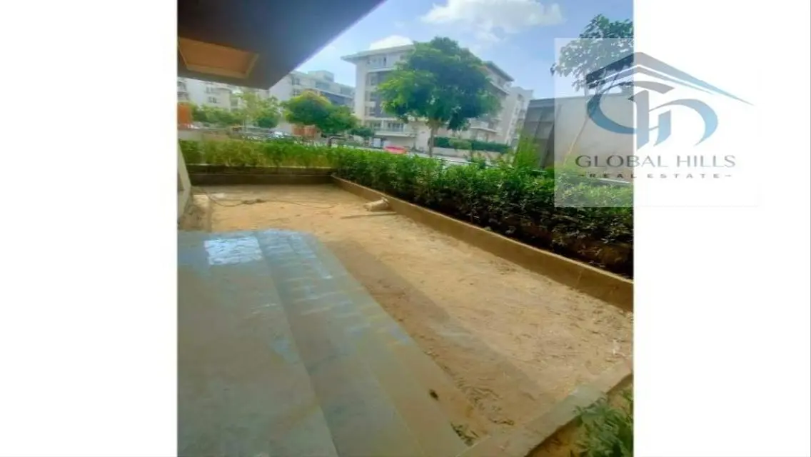 Apartment for sale with garden in MV ICITY f.f
