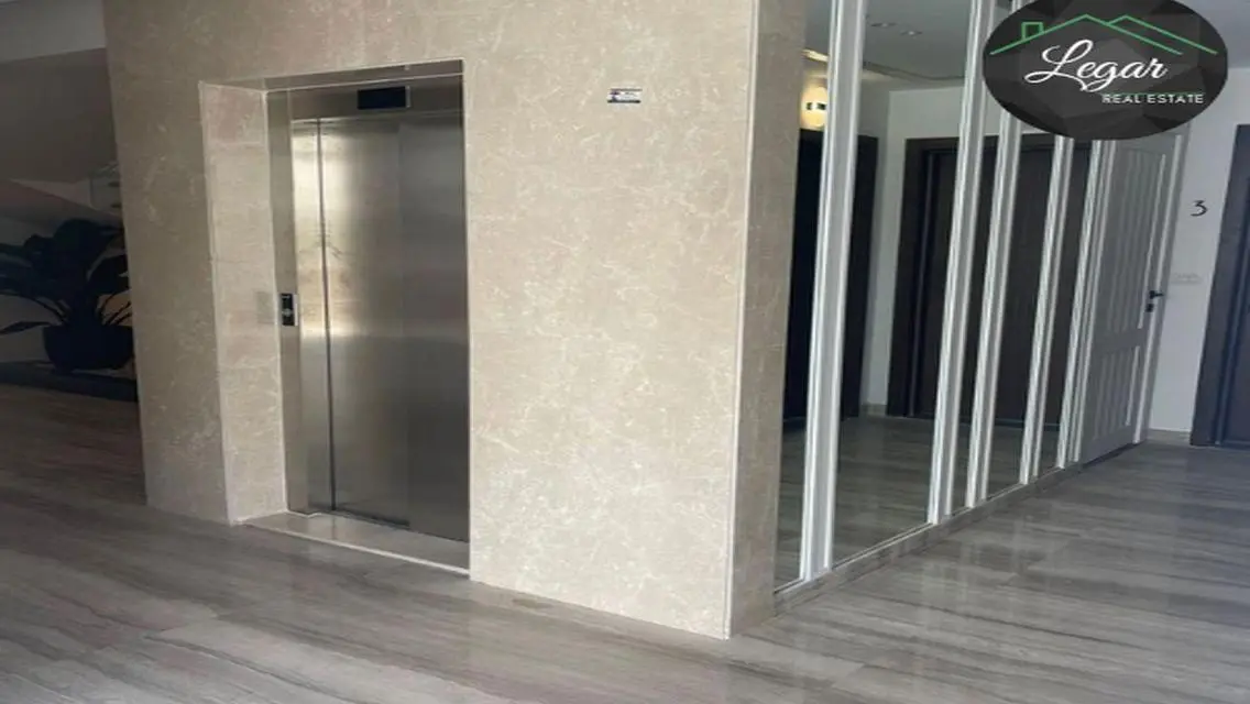 Luxury Apartment near Palm Parks
