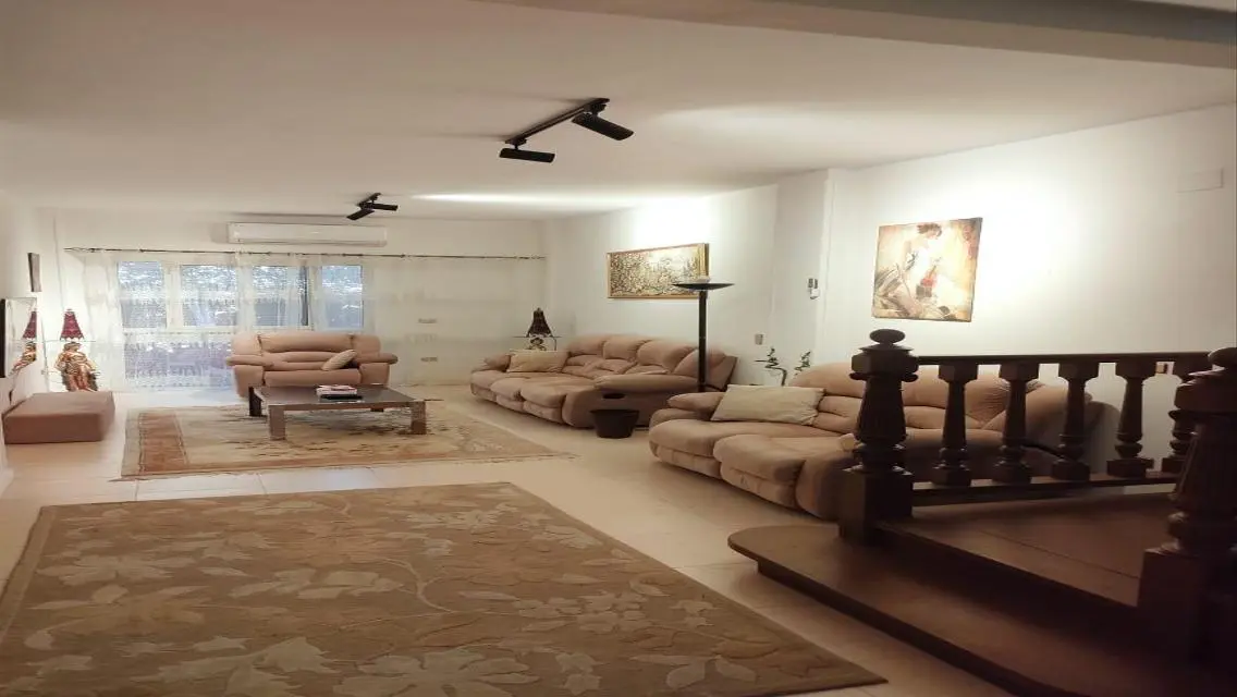 villa for rent a special price