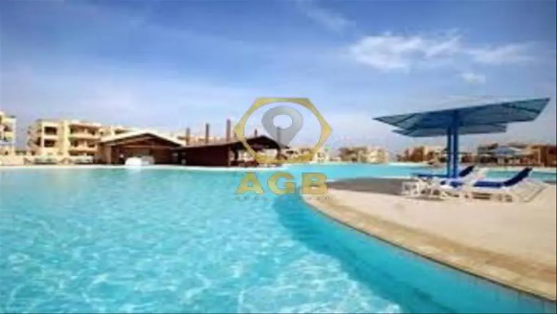 شالية فندقي 150م ارضي بجاردن ريجينا العين السخنة