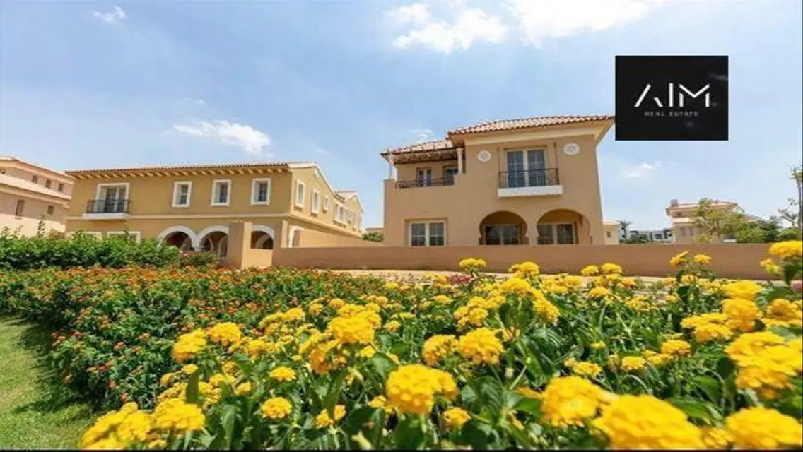 apt in hydepark new cairo dp 5%, 5 yr installments