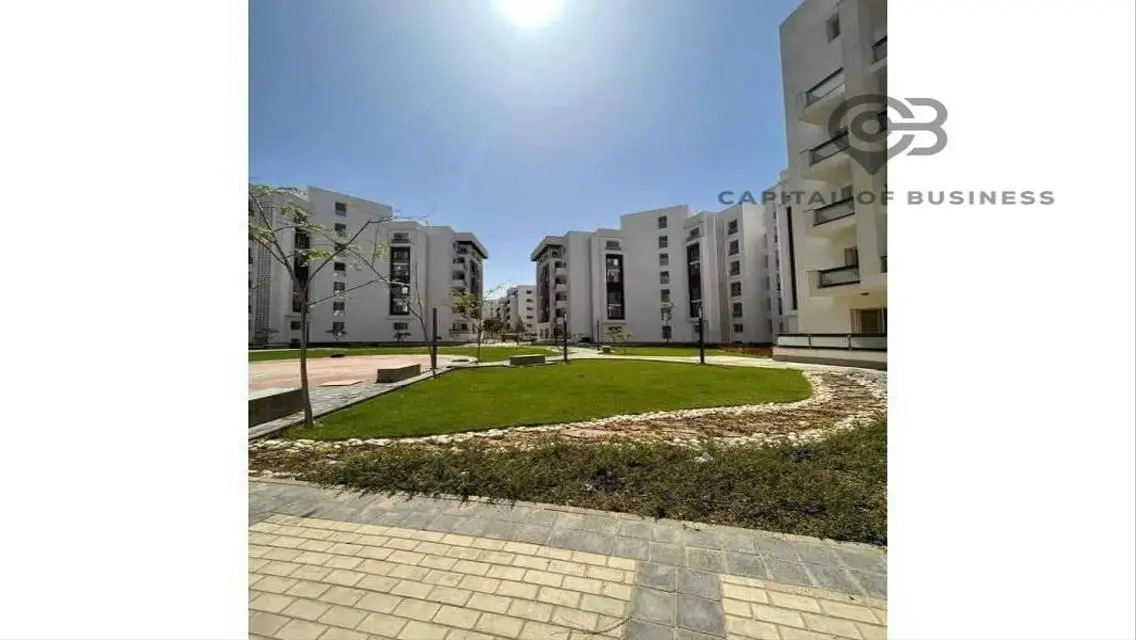 شقه للبيع متشطبه بكمبوند المقصد فيو لاندسكيب