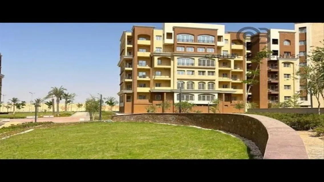 شقه للبيع متشطبه بكمبوند المقصد فيو لاندسكيب