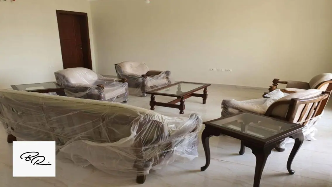شقه ريسيل متشطبه فيو لاندسكيب واسع في التجمع