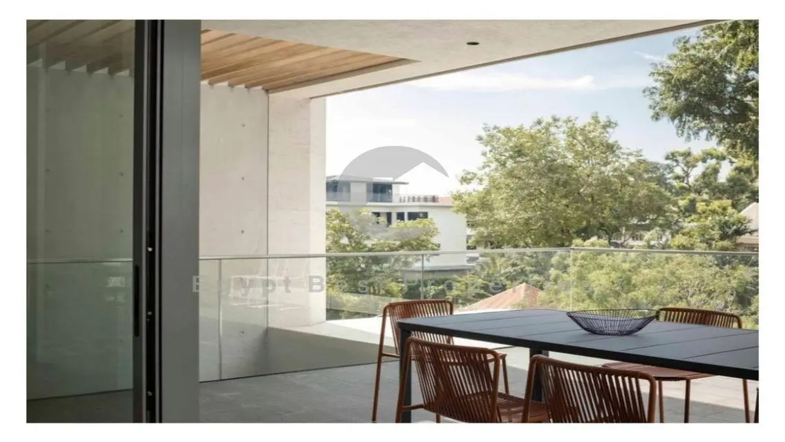Apartment with a wide view of green spaces with 5%