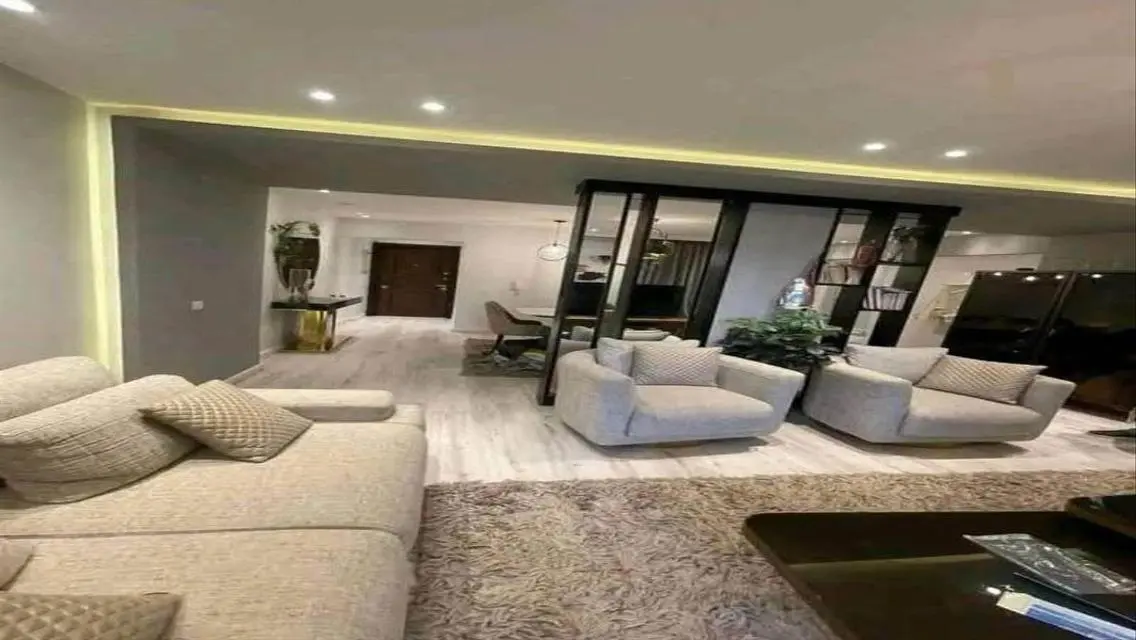 ريسيل شقه بجاردن تكمله اقساط للبيع بسعر لقطه بسراى