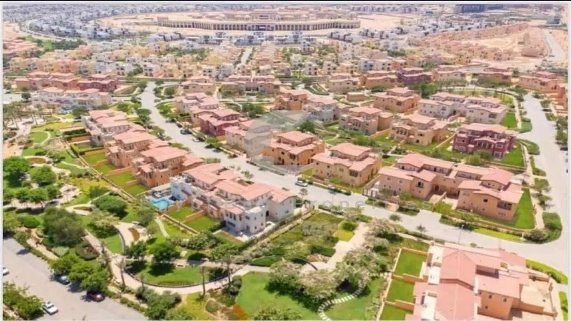 امتلك توين هاوس في هايد بارك بمقدم 5%