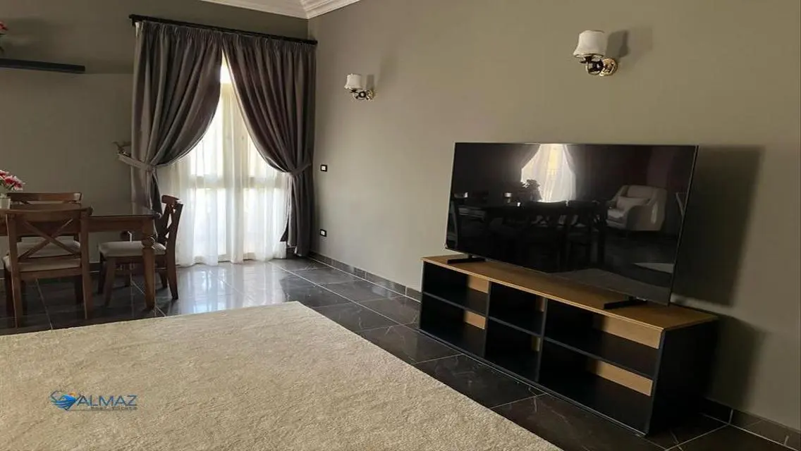 شقة مفروشة للايجار في البنفسج 2 فيلات التجمع الاول
