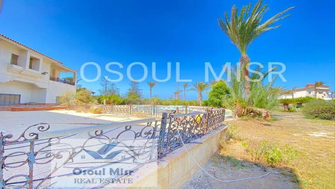 فيلا للبيع فى بالم بيتش الساحل الشمالى على البحر