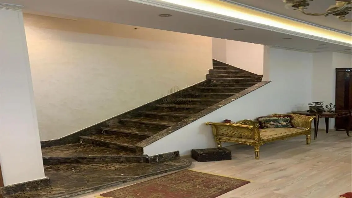 بلوكيشن مميز جدا, 3 دقايق من التسعين الشمالي