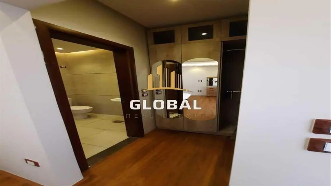 Stunning Apartment for Sale in Code-Lake