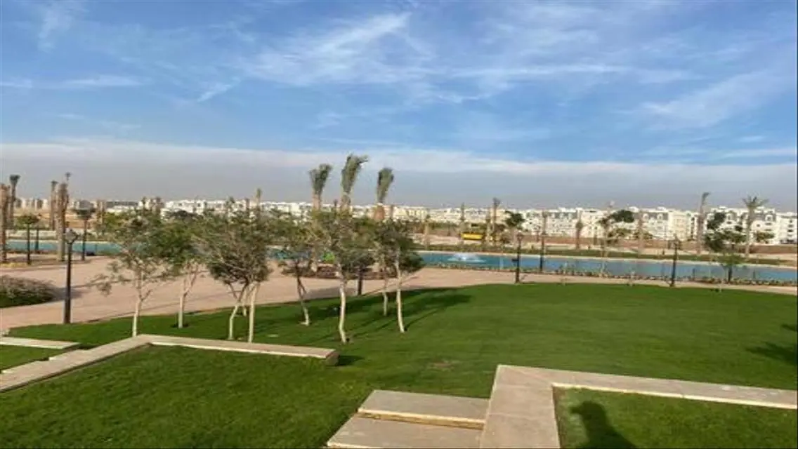 3 غرف متشطبه بمقدم 930 الف هايد بارك التجمع الخامس