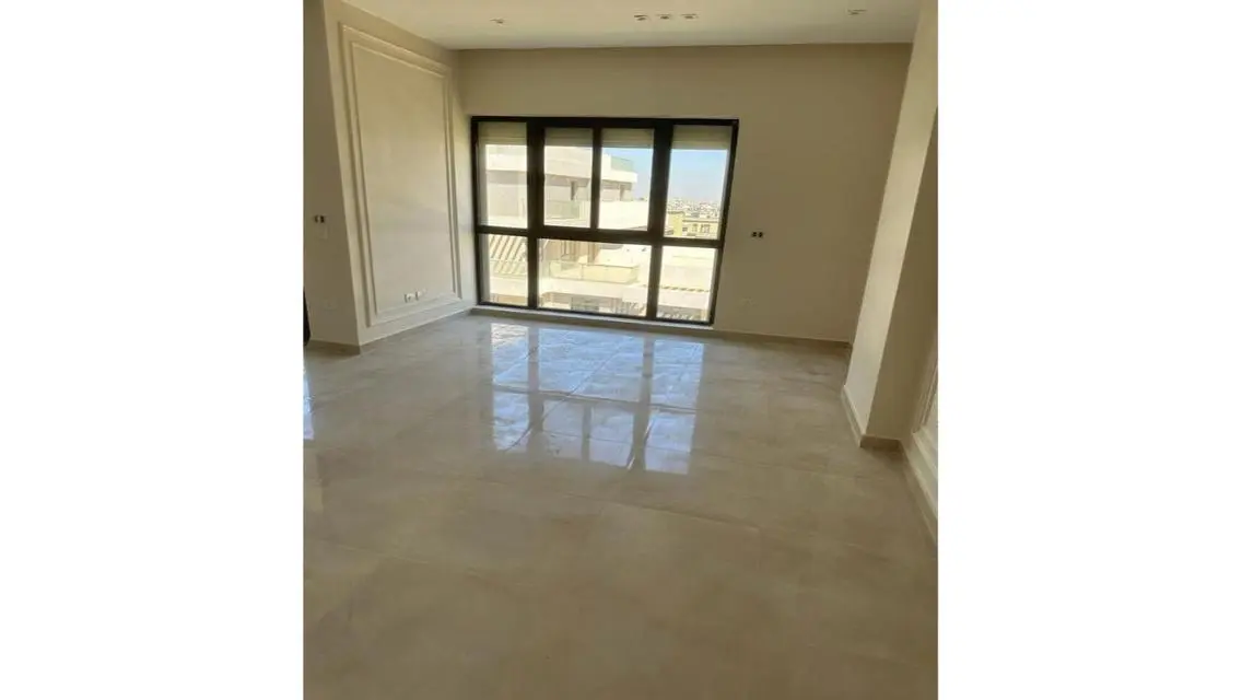 شقة للايجار في فيليت - سكاي كوندوس , نص مفروش
