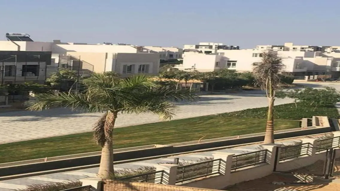 للبيع | فيلا مستقلة فاخرة في Tara