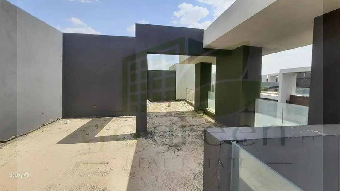 Penthouse 265m for resale ready to move Patio Casa