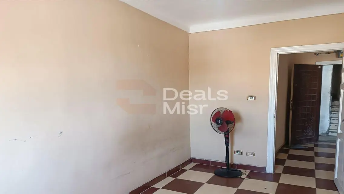 شقة سكنية للإيجار 130م – سموحة بجوار كوبري 14 مايو