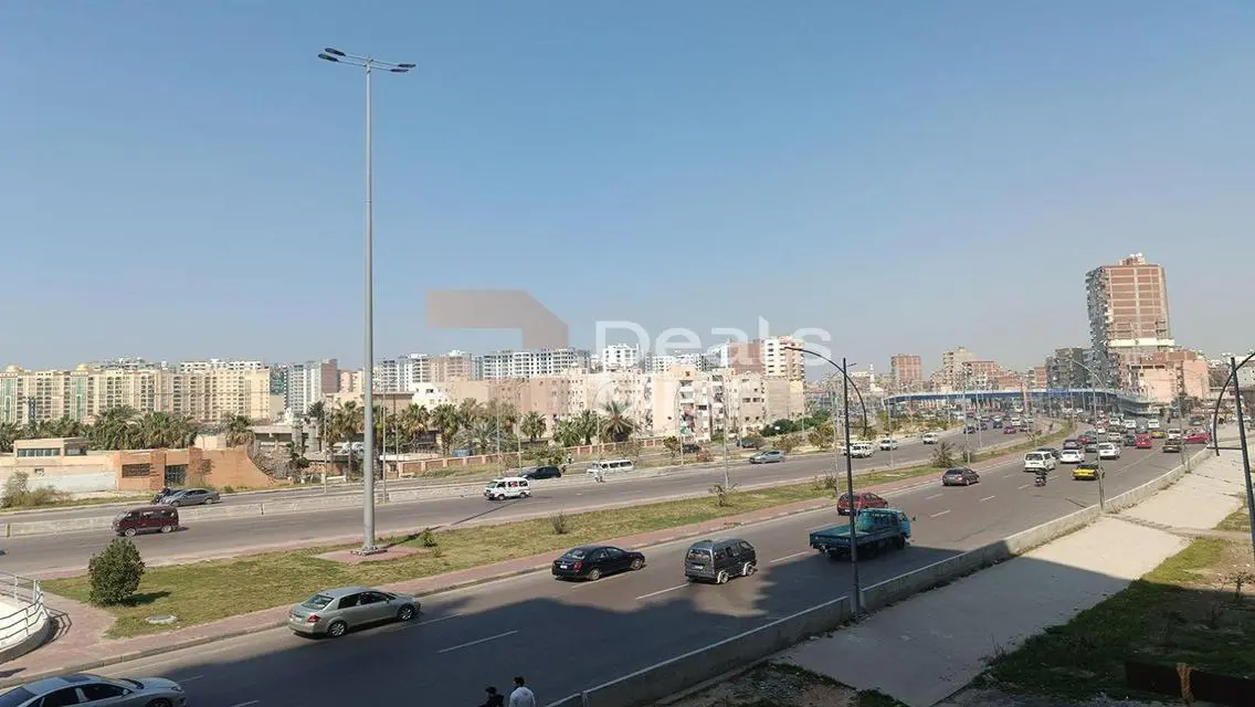 شقة سكنية للإيجار 130م – سموحة بجوار كوبري 14 مايو