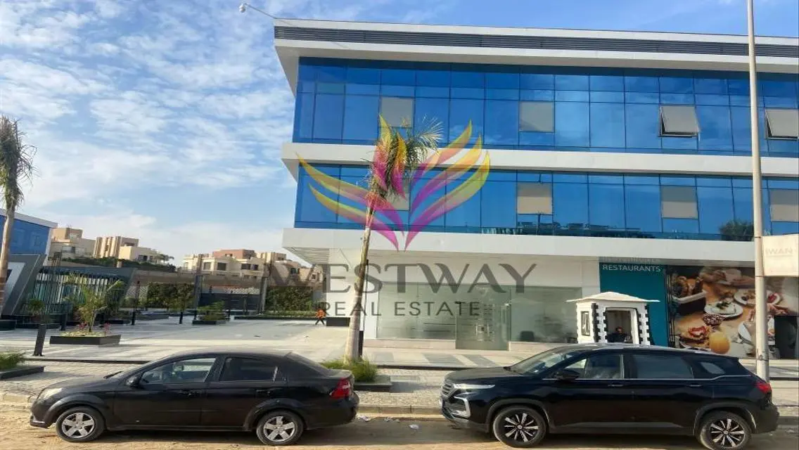 مكتب للإيجار في تريفيوم  متشطب بالتكيفات بسعر مميز
