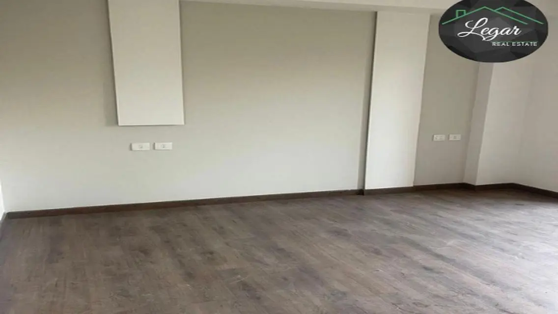 Luxury Apartment for Rent in Palm Park